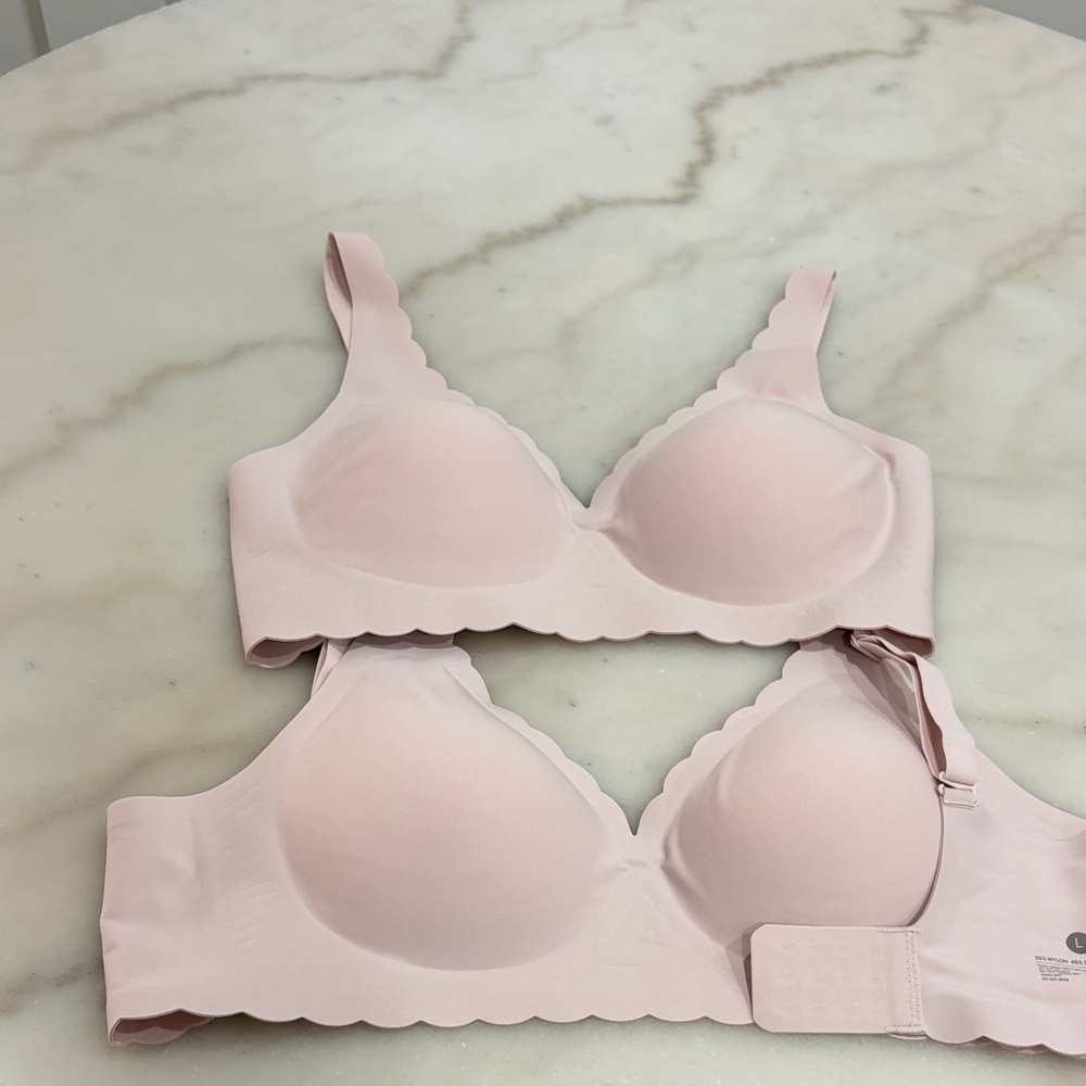 Seamless Scallop Edge  - Light Pink